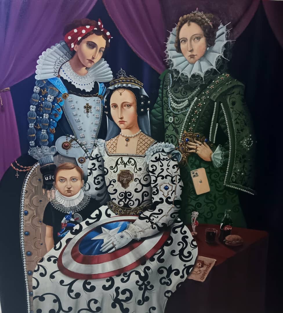 Malerei von drei weiblichen Figuren in historischer Kleidung. Die vordere, sitzende Figur hält ein Captain Amercia Schild mit einem Stern.